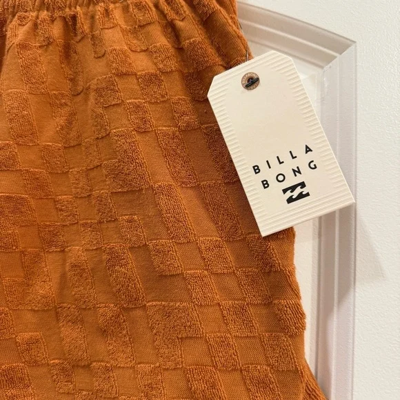 Billabong Women's Shorts - Picture 2 of 5